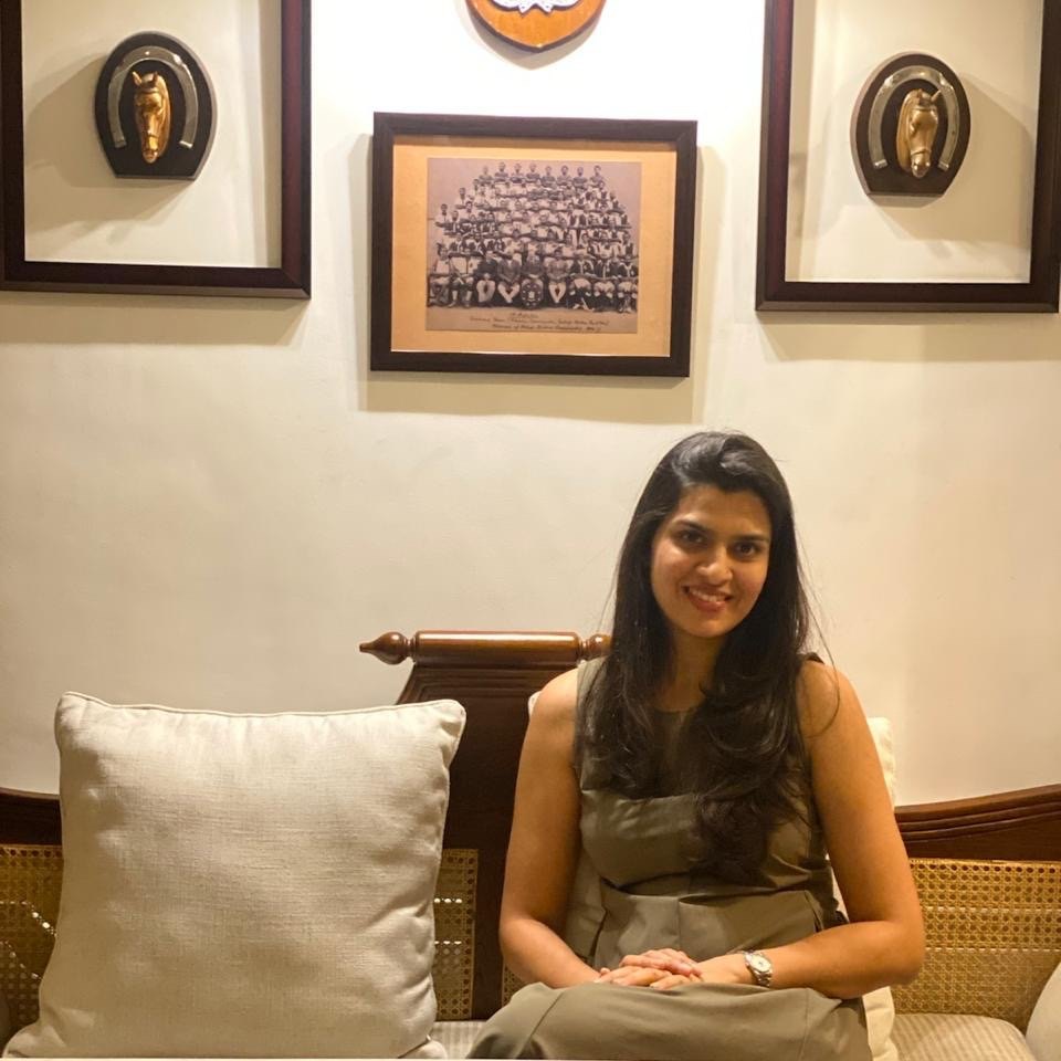 Simran Bansal, functional nutritionist, smiling